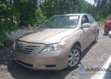 2009 Toyota Camry Le z USA, uszkodzony, nr VIN 4T1BE46K99U862998